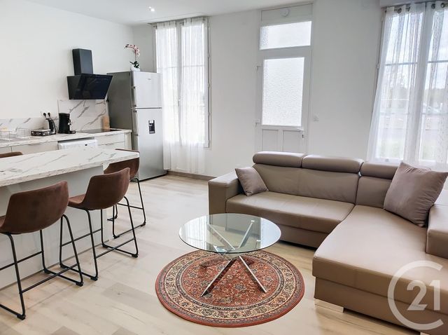 Appartement T2 à louer ST PARRES AUX TERTRES