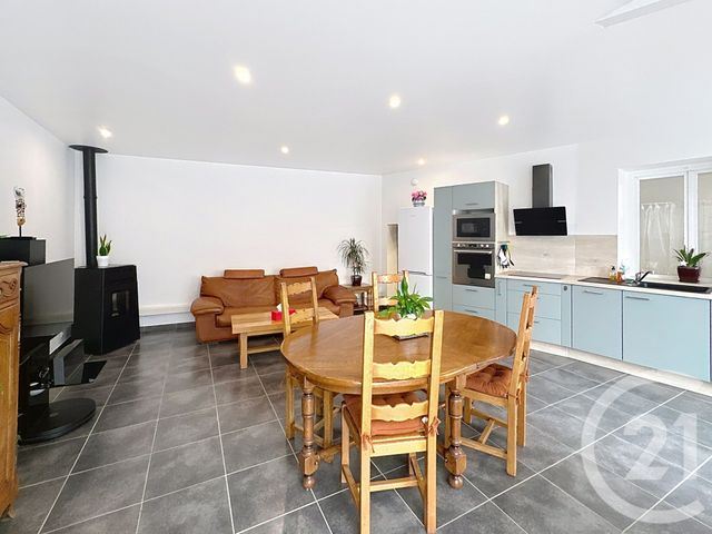 Appartement F2 à louer - 2 pièces - 51.6 m2 - ST PARRES AUX TERTRES - 10 - CHAMPAGNE-ARDENNE - Century 21 Martinot Immobilier