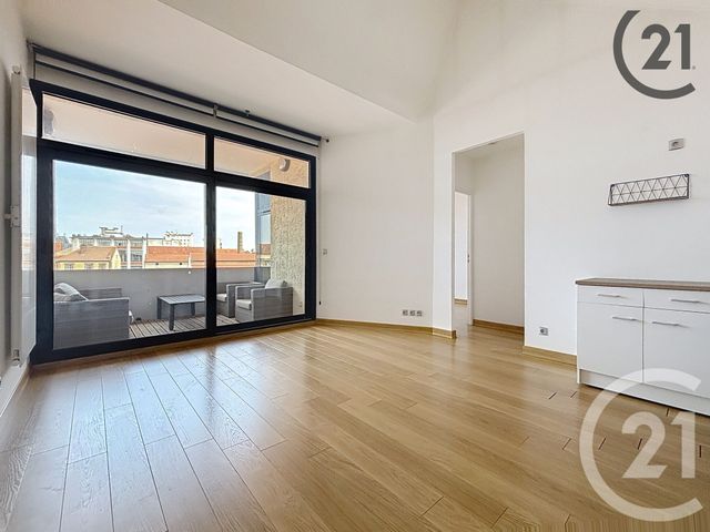 Appartement F2 à louer - 2 pièces - 48.8 m2 - TROYES - 10 - CHAMPAGNE-ARDENNE - Century 21 Martinot Immobilier