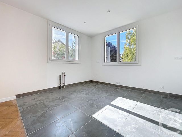 maison à vendre - 5 pièces - 109.98 m2 - ST ANDRE LES VERGERS - 10 - CHAMPAGNE-ARDENNE - Century 21 Martinot Immobilier