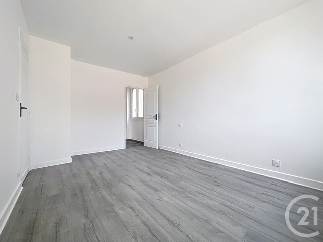 maison à vendre - 5 pièces - 109.98 m2 - ST ANDRE LES VERGERS - 10 - CHAMPAGNE-ARDENNE - Century 21 Martinot Immobilier