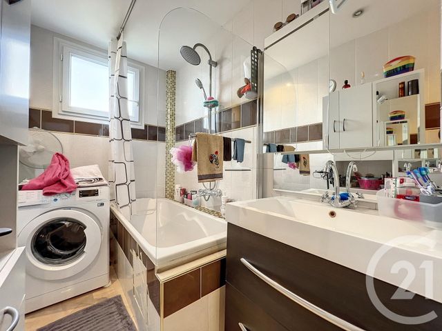 Appartement F4 à vendre - 4 pièces - 66.01 m2 - TROYES - 10 - CHAMPAGNE-ARDENNE - Century 21 Martinot Immobilier