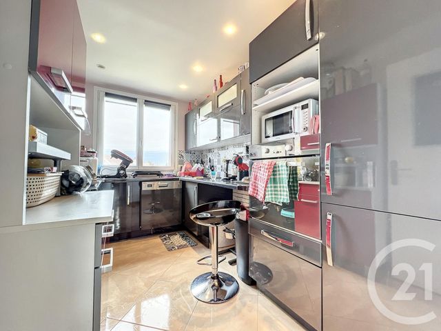 Appartement F4 à vendre - 4 pièces - 66.01 m2 - TROYES - 10 - CHAMPAGNE-ARDENNE - Century 21 Martinot Immobilier