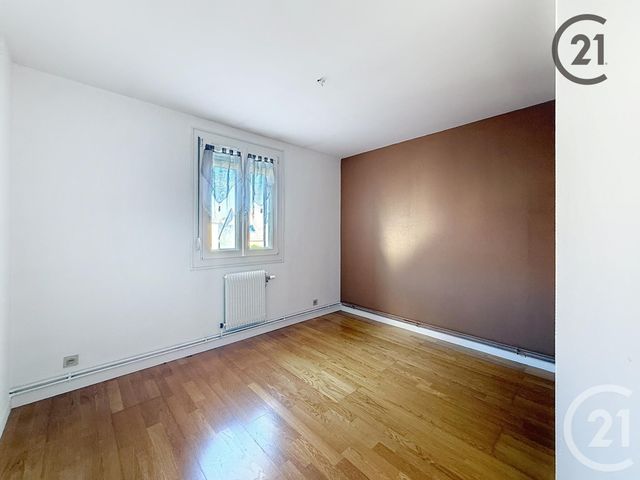 maison à vendre - 5 pièces - 88.0 m2 - ST JULIEN LES VILLAS - 10 - CHAMPAGNE-ARDENNE - Century 21 Martinot Immobilier