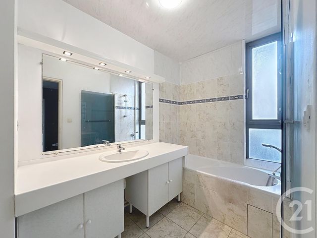 Appartement T2 à vendre - 2 pièces - 53.0 m2 - TROYES - 10 - CHAMPAGNE-ARDENNE - Century 21 Martinot Immobilier