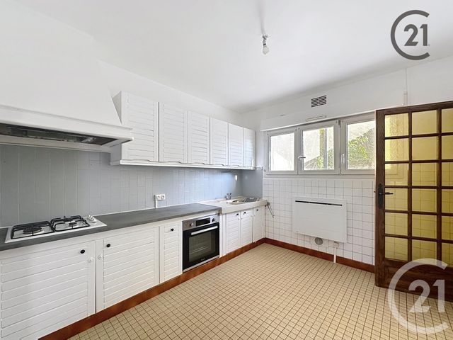 Afficher la photo en grand maison à vendre - 4 pièces - 76.0 m2 - ST ANDRE LES VERGERS - 10 - CHAMPAGNE-ARDENNE - Century 21 Martinot Immobilier