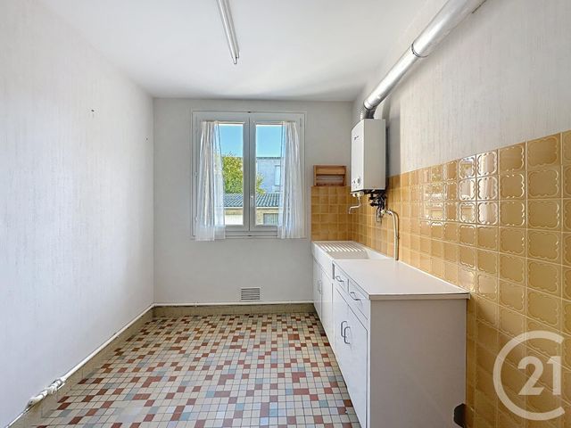 Appartement à vendre - 3 pièces - 49.0 m2 - TROYES - 10 - CHAMPAGNE-ARDENNE - Century 21 Martinot Immobilier