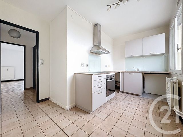 Appartement F3 à vendre - 3 pièces - 58.5 m2 - TROYES - 10 - CHAMPAGNE-ARDENNE - Century 21 Martinot Immobilier