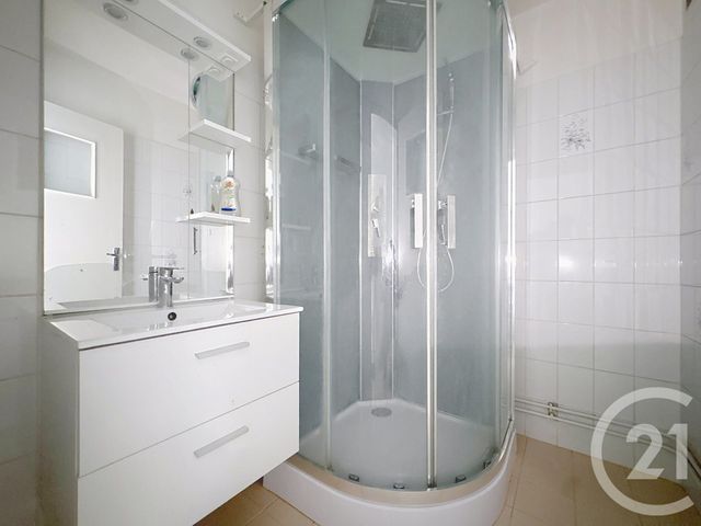 Appartement F3 à vendre - 3 pièces - 58.5 m2 - TROYES - 10 - CHAMPAGNE-ARDENNE - Century 21 Martinot Immobilier