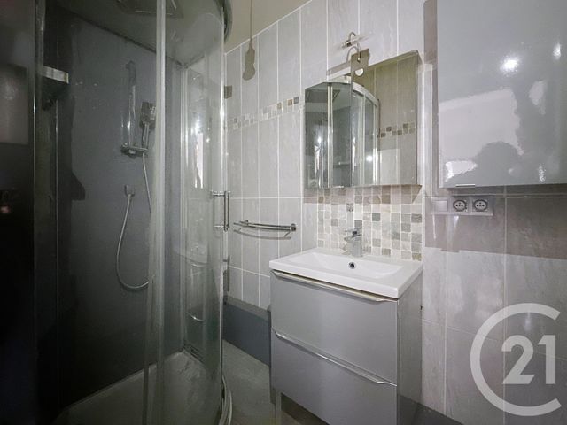 Appartement F4 à vendre - 4 pièces - 72.0 m2 - TROYES - 10 - CHAMPAGNE-ARDENNE - Century 21 Martinot Immobilier