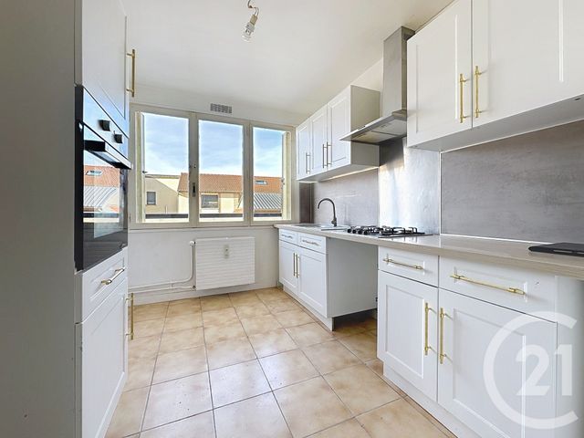 Appartement F4 à vendre - 4 pièces - 72.0 m2 - TROYES - 10 - CHAMPAGNE-ARDENNE - Century 21 Martinot Immobilier