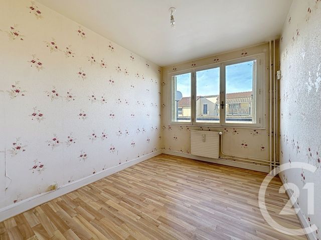 Appartement F4 à vendre - 4 pièces - 72.0 m2 - TROYES - 10 - CHAMPAGNE-ARDENNE - Century 21 Martinot Immobilier