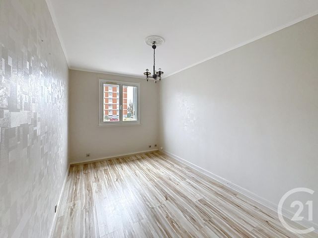 Appartement F3 à louer - 3 pièces - 65.52 m2 - 10 - CHAMPAGNE-ARDENNE - Century 21 Martinot Immobilier