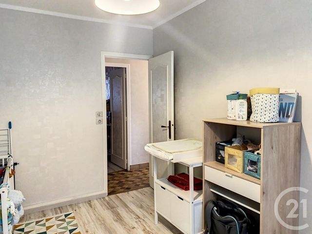 Appartement F3 à louer - 3 pièces - 65.52 m2 - 10 - CHAMPAGNE-ARDENNE - Century 21 Martinot Immobilier