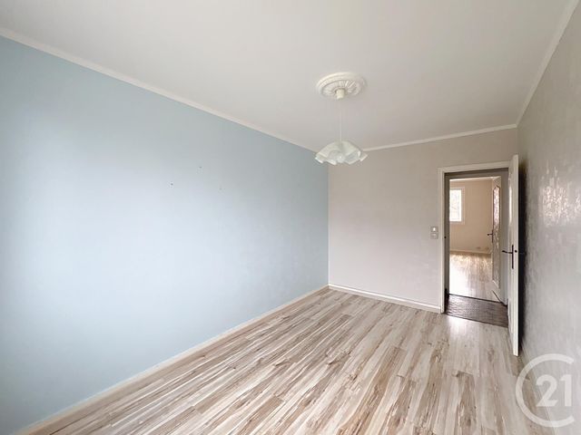 Appartement F3 à louer - 3 pièces - 65.52 m2 - 10 - CHAMPAGNE-ARDENNE - Century 21 Martinot Immobilier