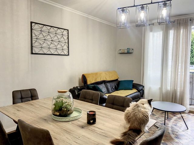 Appartement F3 à louer - 3 pièces - 65.52 m2 - 10 - CHAMPAGNE-ARDENNE - Century 21 Martinot Immobilier