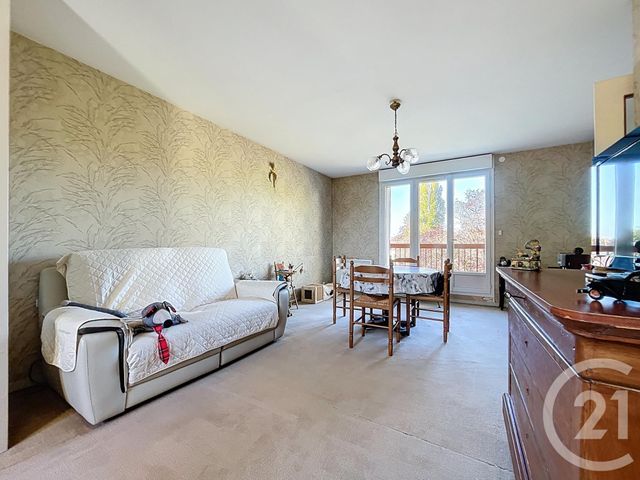 Afficher la photo en grand Appartement à vendre - 3 pièces - 70.09 m2 - TROYES - 10 - CHAMPAGNE-ARDENNE - Century 21 Martinot Immobilier