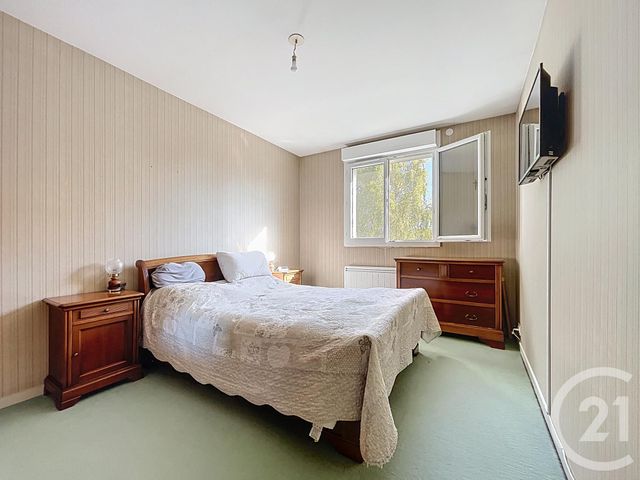 Afficher la photo en grand Appartement à vendre - 3 pièces - 70.09 m2 - TROYES - 10 - CHAMPAGNE-ARDENNE - Century 21 Martinot Immobilier