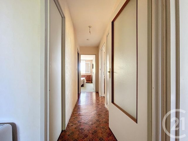 Afficher la photo en grand Appartement à vendre - 3 pièces - 70.09 m2 - TROYES - 10 - CHAMPAGNE-ARDENNE - Century 21 Martinot Immobilier