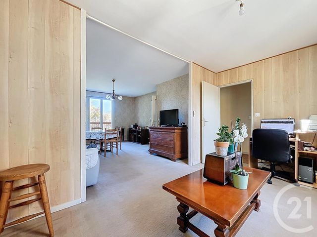 Afficher la photo en grand Appartement à vendre - 3 pièces - 70.09 m2 - TROYES - 10 - CHAMPAGNE-ARDENNE - Century 21 Martinot Immobilier