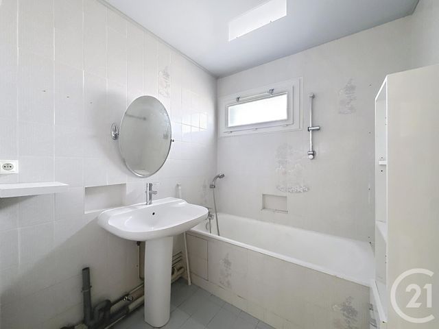 Appartement à vendre - 4 pièces - 63.35 m2 - TROYES - 10 - CHAMPAGNE-ARDENNE - Century 21 Martinot Immobilier