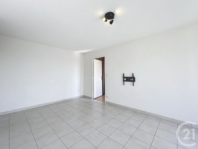 Afficher la photo en grand Appartement F3 à louer - 3 pièces - 56.4 m2 - LES NOES PRES TROYES - 10 - CHAMPAGNE-ARDENNE - Century 21 Martinot Immobilier