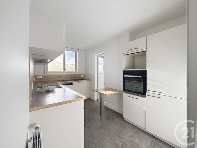 Appartement F4 à louer - 4 pièces - 105.07 m2 - TROYES - 10 - CHAMPAGNE-ARDENNE - Century 21 Martinot Immobilier