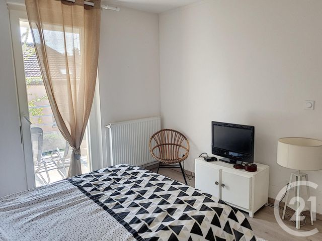 Afficher la photo en grand Appartement F2 à louer - 2 pièces - 46.0 m2 - TROYES - 10 - CHAMPAGNE-ARDENNE - Century 21 Martinot Immobilier