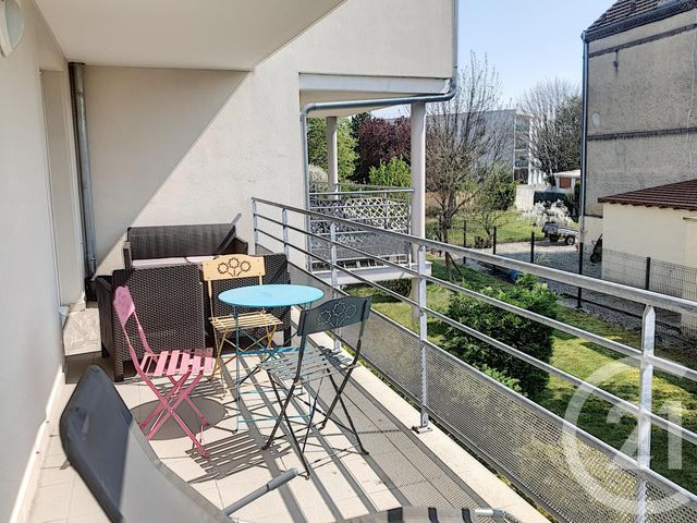 Afficher la photo en grand Appartement F2 à louer - 2 pièces - 46.0 m2 - TROYES - 10 - CHAMPAGNE-ARDENNE - Century 21 Martinot Immobilier