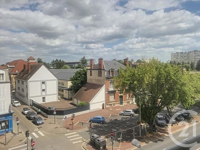 Appartement F3 à louer - 3 pièces - 65.0 m2 - TROYES - 10 - CHAMPAGNE-ARDENNE - Century 21 Martinot Immobilier