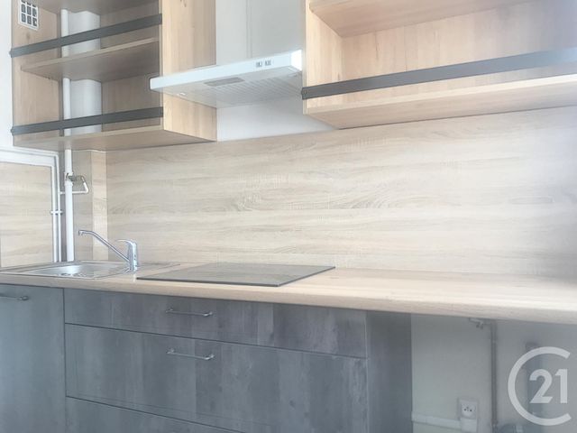 Appartement F3 à louer - 3 pièces - 65.0 m2 - TROYES - 10 - CHAMPAGNE-ARDENNE - Century 21 Martinot Immobilier