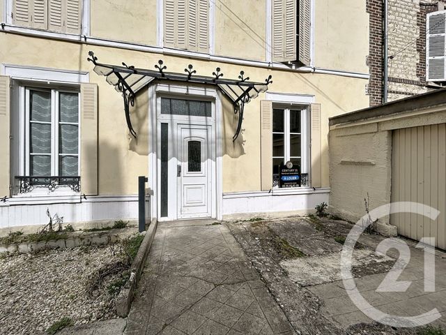 Appartement F2 à louer - 2 pièces - 29.0 m2 - STE SAVINE - 10 - CHAMPAGNE-ARDENNE - Century 21 Martinot Immobilier