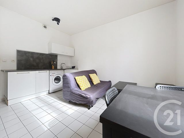 Appartement F2 à louer STE SAVINE