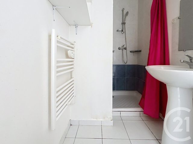 Appartement F2 à louer - 2 pièces - 29.0 m2 - STE SAVINE - 10 - CHAMPAGNE-ARDENNE - Century 21 Martinot Immobilier