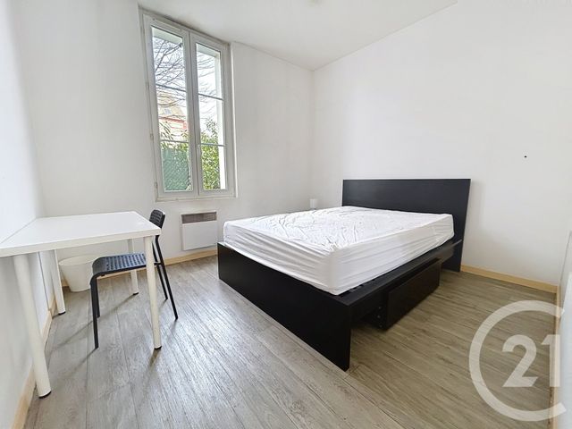Appartement F2 à louer - 2 pièces - 29.0 m2 - STE SAVINE - 10 - CHAMPAGNE-ARDENNE - Century 21 Martinot Immobilier