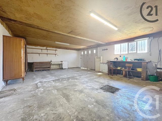 maison à vendre - 6 pièces - 149.0 m2 - ST JULIEN LES VILLAS - 10 - CHAMPAGNE-ARDENNE - Century 21 Martinot Immobilier