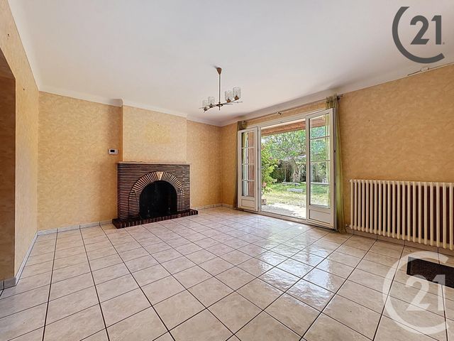 maison à vendre - 6 pièces - 149.0 m2 - ST JULIEN LES VILLAS - 10 - CHAMPAGNE-ARDENNE - Century 21 Martinot Immobilier