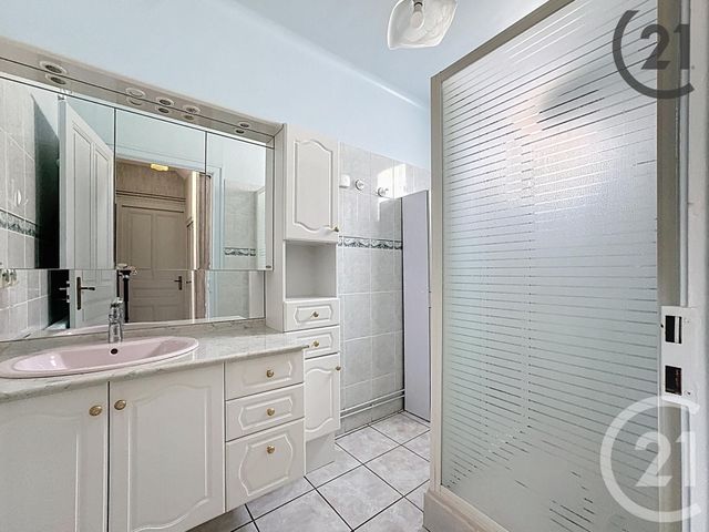 maison à vendre - 6 pièces - 149.0 m2 - ST JULIEN LES VILLAS - 10 - CHAMPAGNE-ARDENNE - Century 21 Martinot Immobilier