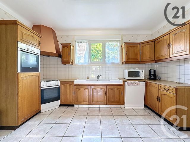 maison à vendre - 6 pièces - 149.0 m2 - ST JULIEN LES VILLAS - 10 - CHAMPAGNE-ARDENNE - Century 21 Martinot Immobilier