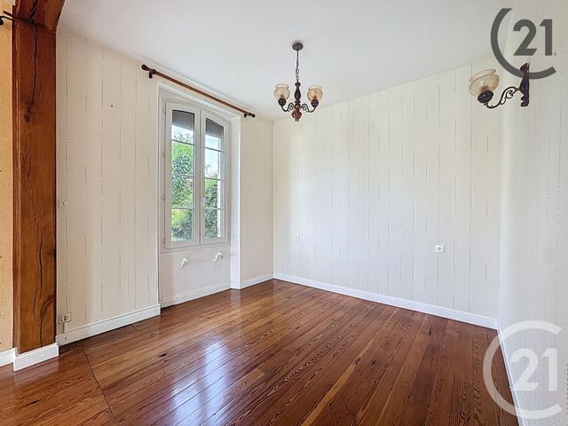 maison à vendre - 6 pièces - 149.0 m2 - ST JULIEN LES VILLAS - 10 - CHAMPAGNE-ARDENNE - Century 21 Martinot Immobilier