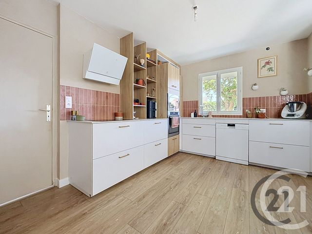 maison à vendre - 6 pièces - 156.0 m2 - ST JULIEN LES VILLAS - 10 - CHAMPAGNE-ARDENNE - Century 21 Martinot Immobilier