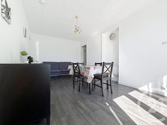 Appartement F3 à louer - 3 pièces - 48.5 m2 - TROYES - 10 - CHAMPAGNE-ARDENNE - Century 21 Martinot Immobilier