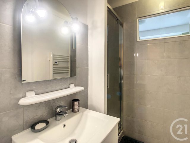 Appartement F3 à louer - 3 pièces - 48.5 m2 - TROYES - 10 - CHAMPAGNE-ARDENNE - Century 21 Martinot Immobilier