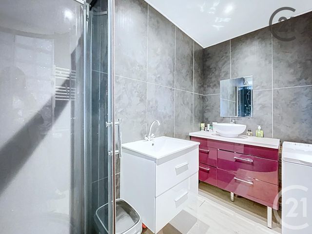 Appartement T4 à vendre - 4 pièces - 83.0 m2 - TROYES - 10 - CHAMPAGNE-ARDENNE - Century 21 Martinot Immobilier