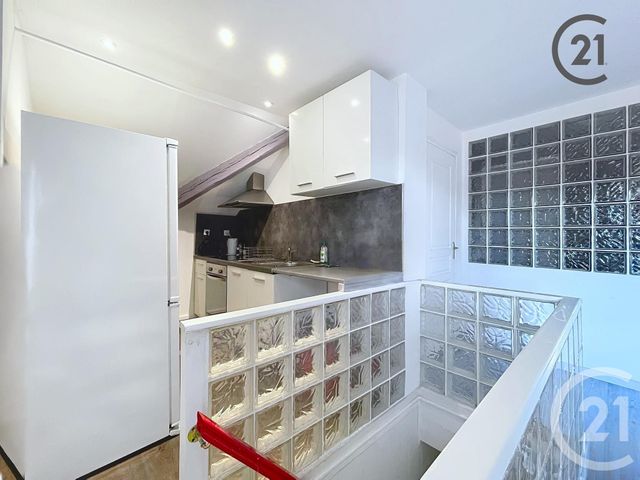 Appartement T4 à vendre - 4 pièces - 83.0 m2 - TROYES - 10 - CHAMPAGNE-ARDENNE - Century 21 Martinot Immobilier