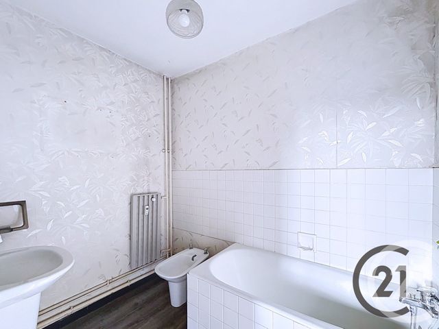 Appartement T2 à vendre - 2 pièces - 48.14 m2 - ST ANDRE LES VERGERS - 10 - CHAMPAGNE-ARDENNE - Century 21 Martinot Immobilier