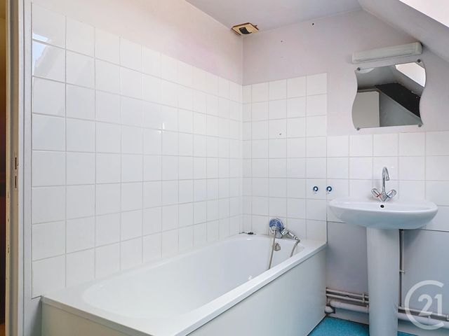 Appartement F4 à louer - 4 pièces - 79.98 m2 - TROYES - 10 - CHAMPAGNE-ARDENNE - Century 21 Martinot Immobilier