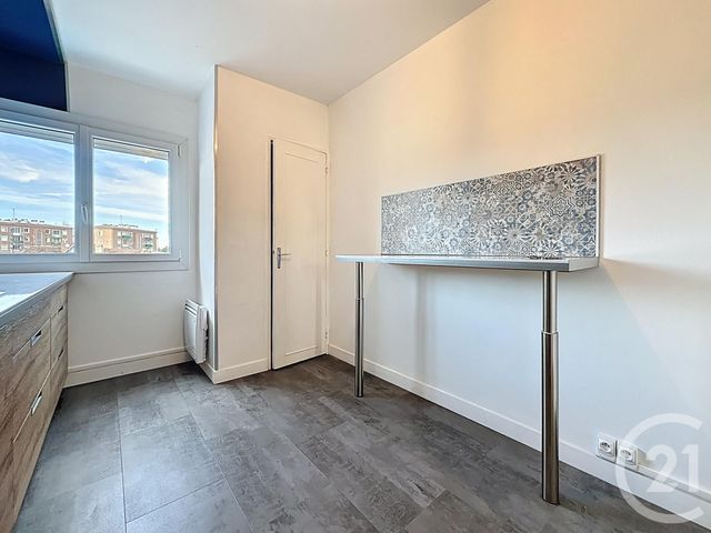 Appartement à vendre - 3 pièces - 56.08 m2 - TROYES - 10 - CHAMPAGNE-ARDENNE - Century 21 Martinot Immobilier