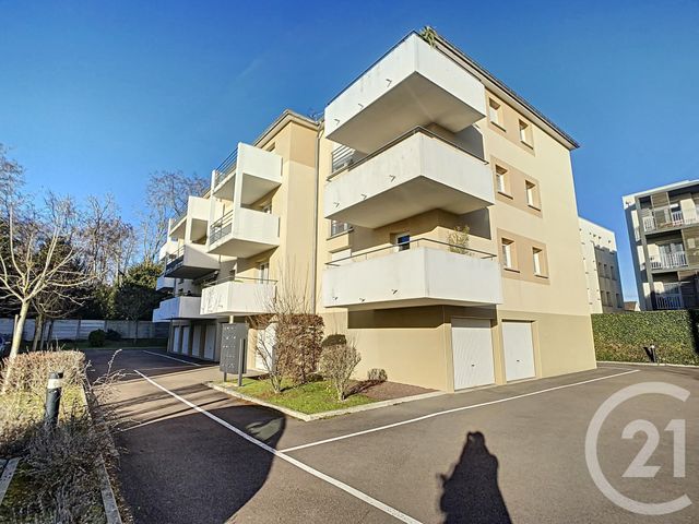 Appartement T2 à louer - 2 pièces - 38.4 m2 - STE SAVINE - 10 - CHAMPAGNE-ARDENNE - Century 21 Martinot Immobilier