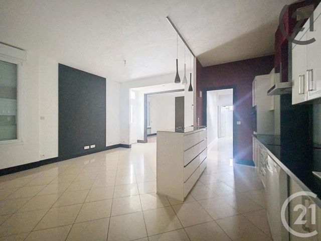 maison à louer - 5 pièces - 115.0 m2 - TROYES - 10 - CHAMPAGNE-ARDENNE - Century 21 Martinot Immobilier